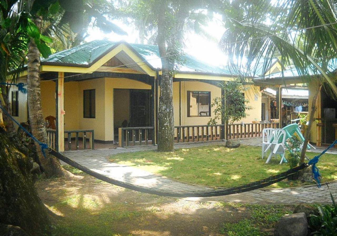 Reddoorz At July'S Haven Seaside Pension Camiguin 맘바자오 외부 사진