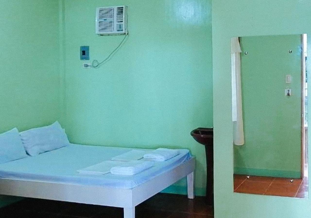 Reddoorz At July'S Haven Seaside Pension Camiguin 맘바자오 외부 사진